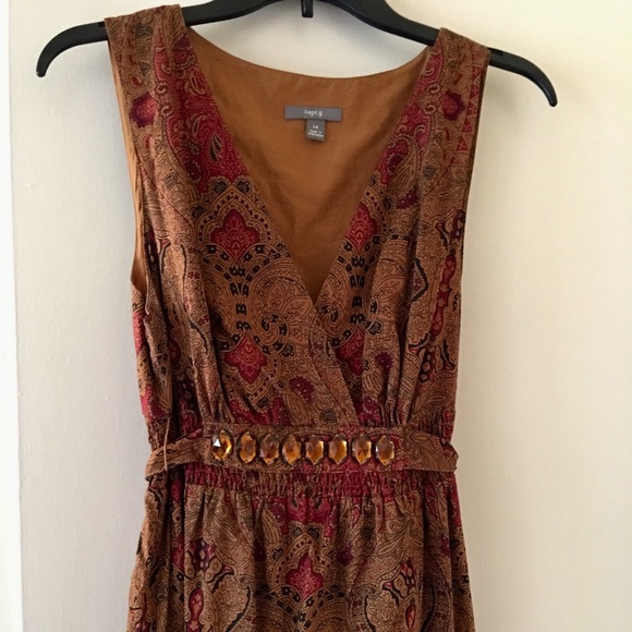 Sleeveless prairie type dress - Picture 2 of 5